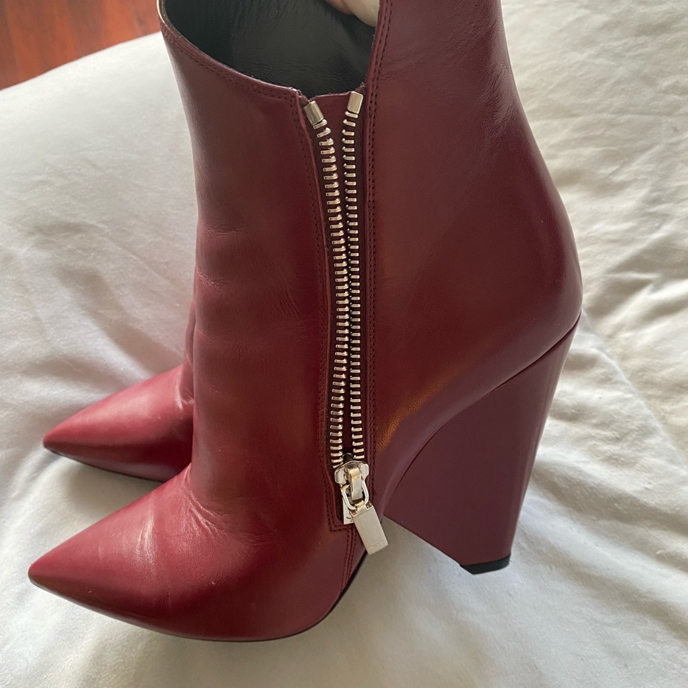 Boots - Picture 12 of 14